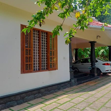 Sinai Homestay Alappuzha Luaran gambar