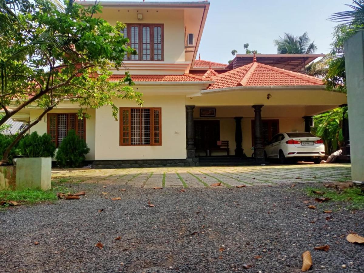 Sinai Homestay Alappuzha Luaran gambar