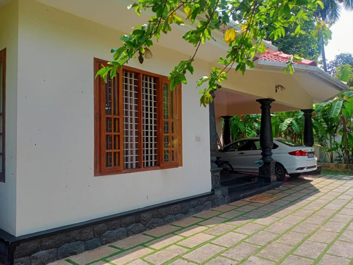 Sinai Homestay Alappuzha Luaran gambar
